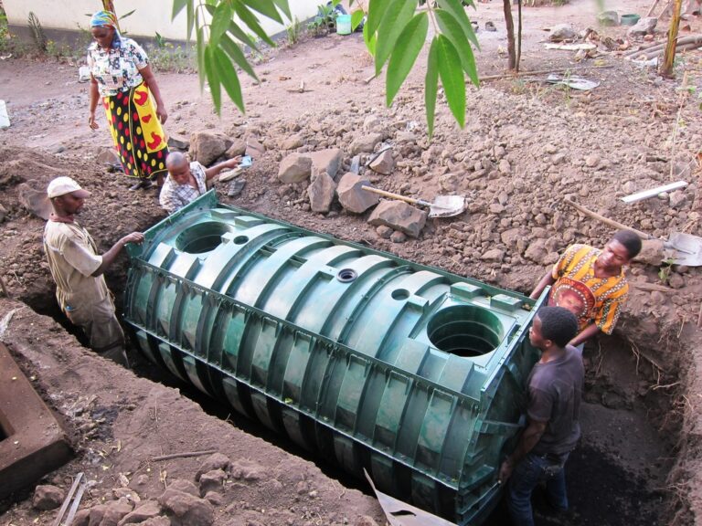 PlasticBiodigesterGesiShamba.JPG