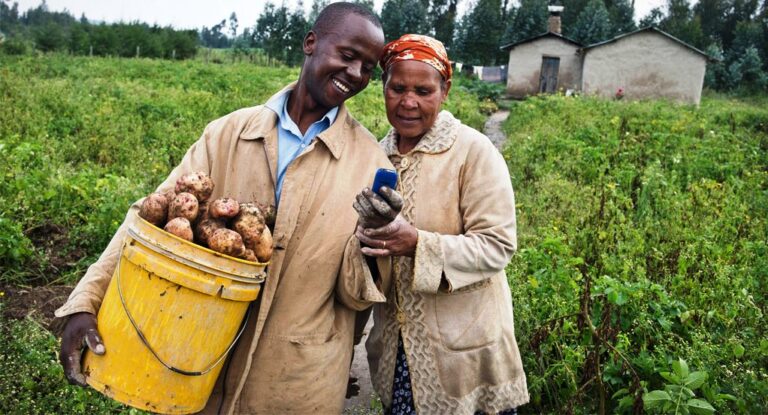 Mobile farmer photo by Ars Technica.jpg