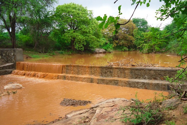 Sand-Dam.jpg