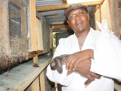 moses Mutua rabbit farmer