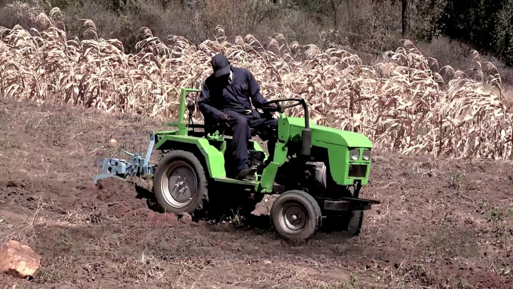 Mini tractor